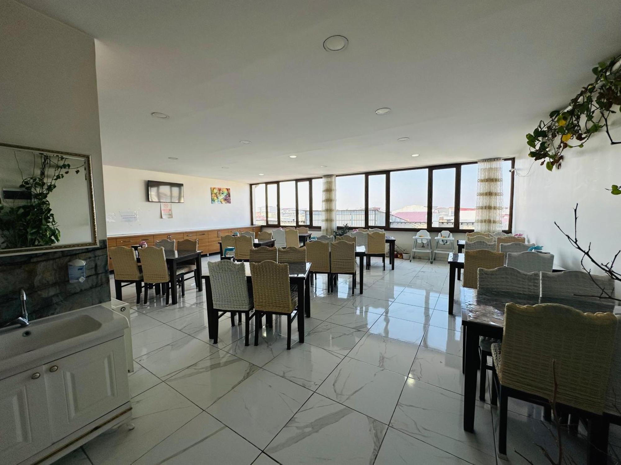 Toprak Hotel 반 외부 사진